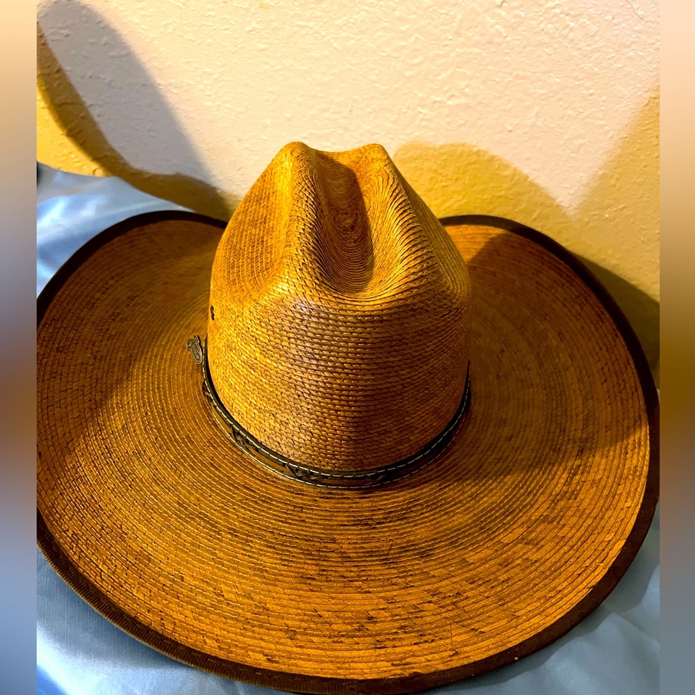 Justin women’s cowboy hat great condition